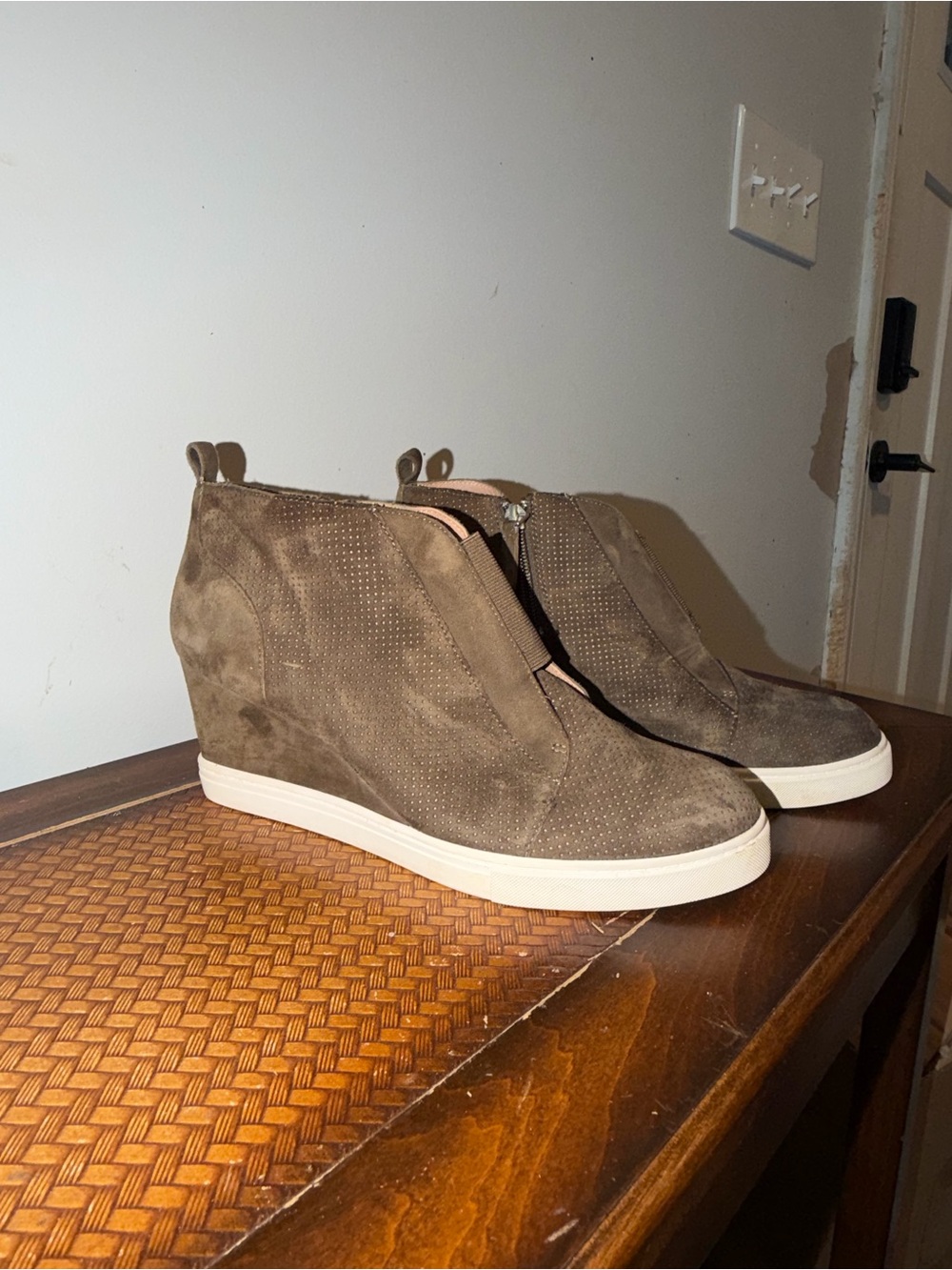 LINEA PAOLO Women's Grey Perforated Suede Wedge Ankle Booties